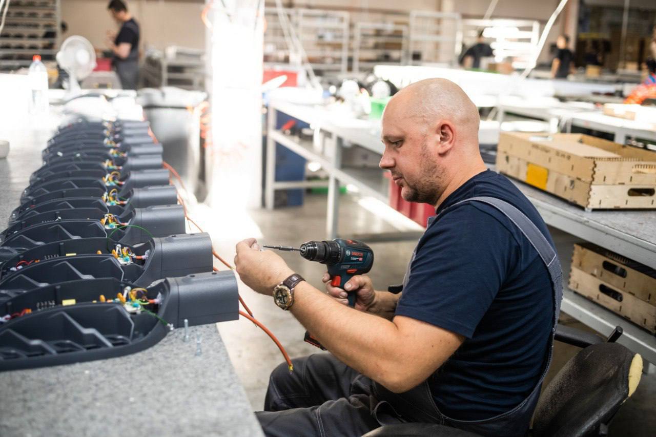 Стоп, замена! Узнайте, как продлить жизнь светильникам LEDEL и FEREKS